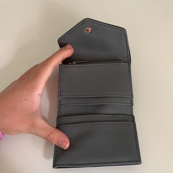 Target grey wallet - Picture 4 of 7